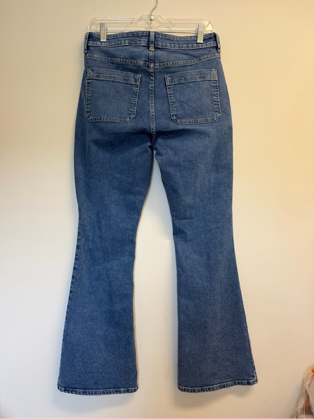 Time and Tru High-Rise Patch Pocket Button-Front Flare Blue Medium 0 Jeans Denim - Picture 5 of 5